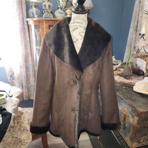NWOT Ladies Covington Faux Suede Coat